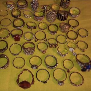 Lot of 46 various fashion rings